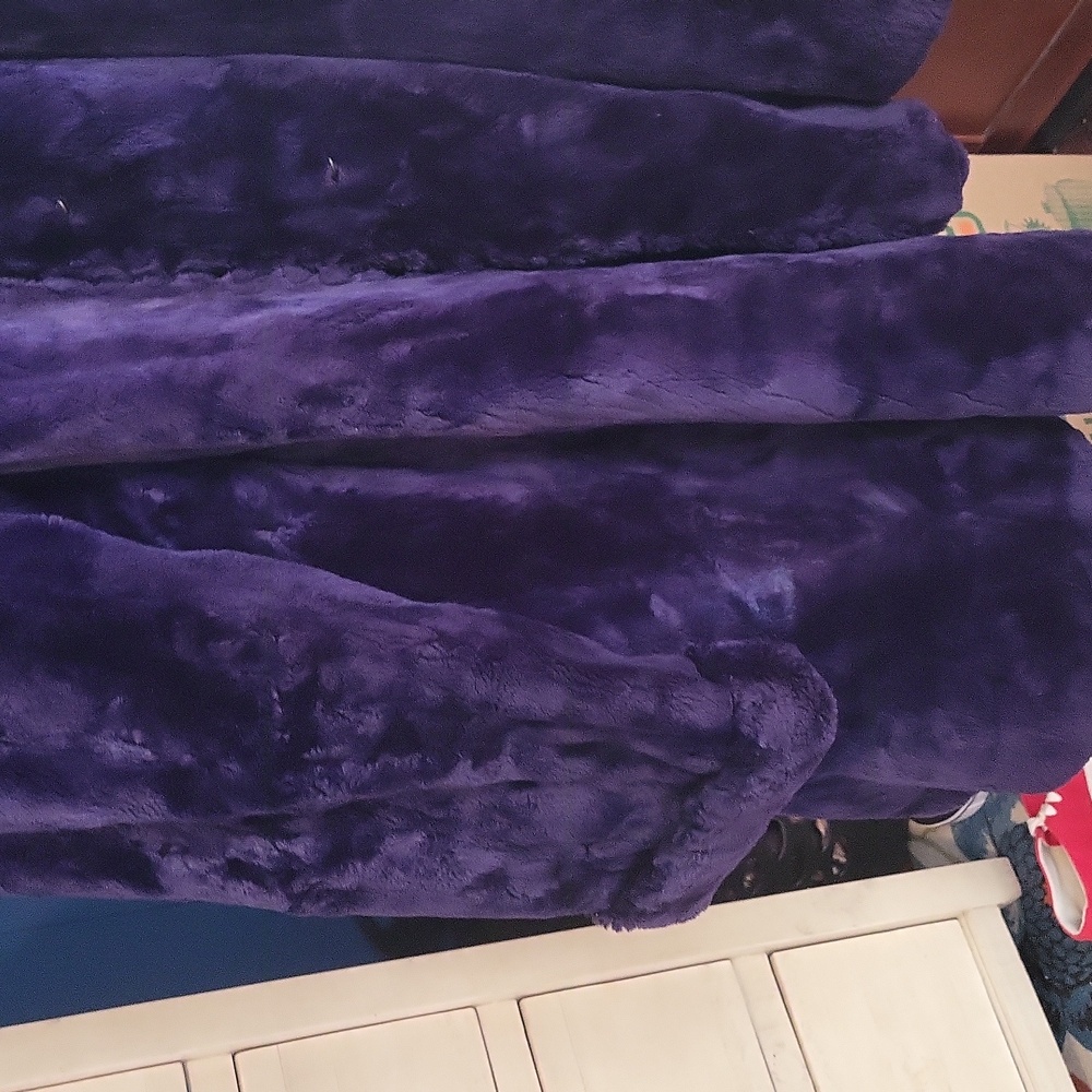 York Furrier Purple Sheared Beaver Coat - Picture 3 of 6